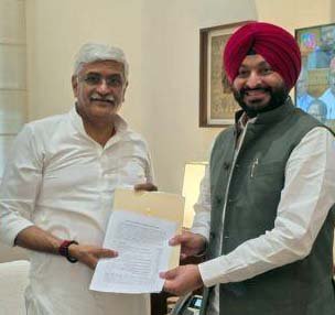 GOI ਨੇ ਖਟਕੜ ਕਲਾਂ ਅਤੇ ਹੁਸੈਨੀਵਾਲਾ ਵਿਖੇ ਸ਼ਹੀਦਾਂ ਦੇ ਸਨਮਾਨ ਲਈ ਦੋ ਵੱਡੇ ਪ੍ਰੋਜੈਕਟਾਂ ਨੂੰ ਪ੍ਰਵਾਨਗੀ ਦਿੱਤੀ: ਰਵਨੀਤ ਸਿੰਘ