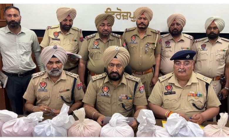 ਪੁਲਿਸ ਨੂੰ ਮਿਲੀ ਵੱਡੀ ਸਫਲਤਾ 8 ਕਿੱਲੋ 163 ਗ੍ਰਾਮ ਹੈਰੋਇਨ ਤੇ ਹੋਰ ਵੱਖ–ਵੱਖ ਮਾਮਲਿਆਂ ’ਚ 11 ਮੁਲਜ਼ਮ ਗ੍ਰਿਫ਼ਤਾਰ