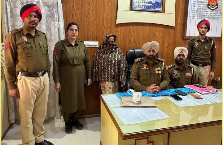 01 ਦੋਸ਼ਣ ਨੂੰ 265 ਗ੍ਰਾਮ ਹੈਰੋਇਨ ਨਾਲ ਗਿਰਫ਼ਤਾਰ