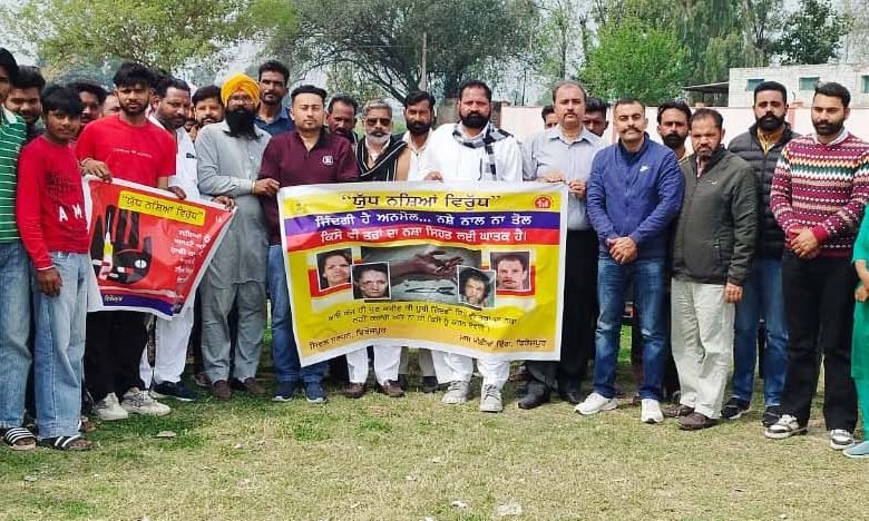 ਸਰਹੱਦੀ ਪਿੰਡ ਜੱਲੋ ਕੇ ਵਿਖੇ ‘ਯੁੱਧ ਨਸ਼ਿਆਂ ਵਿਰੁੱਧ’ ਮੁਹਿੰਮ ਸਬੰਧੀ ਕੀਤਾ ਜਾਗਰੂਕਤਾ ਸੈਮੀਨਾਰ