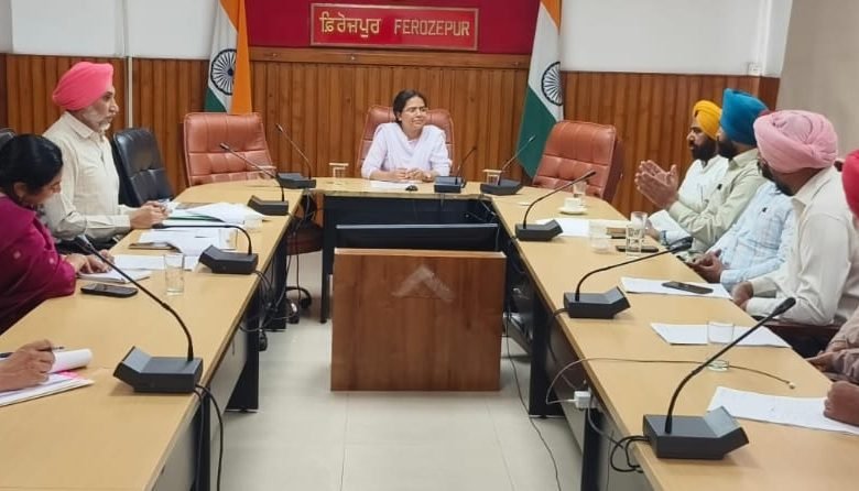 ਵਧੀਕ ਜ਼ਿਲ੍ਹਾ ਚੋਣ ਅਫ਼ਸਰ ਵੱਲੋਂ ਚੋਣ ਪ੍ਰਕਿਰਿਆਵਾਂ ਨੂੰ ਹੋਰ ਮਜ਼ਬੂਤ ਕਰਨ ਲਈ ਰਾਜਨੀਤਿਕ ਪਾਰਟੀਆਂ ਨੁਮਾਇੰਦਿਆਂ ਨਾਲ ਮੀਟਿੰਗ