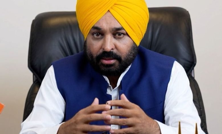 पंजाब अपने फैसले पर दृढ़-मुख्यमंत्री द्वारा अतिरिक्त पानी छोड़ने से स्पष्ट इनकार, हरियाणा ने अपना कोटा पहले ही पूरा किया पंजाब अपने फैसले पर दृढ़-मुख्यमंत्री द्वारा अतिरिक्त पानी छोड़ने से स्पष्ट इनकार, हरियाणा ने अपना कोटा पहले ही पूरा किया