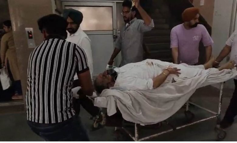 ਫਰੀਦਕੋਟ ਵਿਚ ਆਮ ਆਦਮੀ ਪਾਰਟੀ ਦੇ ਸਰਪੰਚ 'ਤੇ ਫਾਇਰਿੰਗ, ਗੰਭੀਰ ਹਾਲਤ 'ਚ ਕਰਵਾਇਆ ਹਸਪਤਾਲ 'ਚ ਦਾਖਲ
