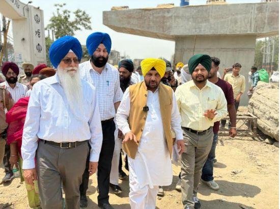 ਸਰਕਾਰ ਦਾ 11.50 ਕਰੋੜ ਰੁਪਏ ਬਚਾ ਕੇ ਛੇ ਮਹੀਨੇ ਪਹਿਲਾਂ ਸੁਲਤਾਨਵਿੰਡ ਦਾ ਪੁਲ ਹੋਵੇਗਾ ਚਾਲੂ -ਈਟੀਓ