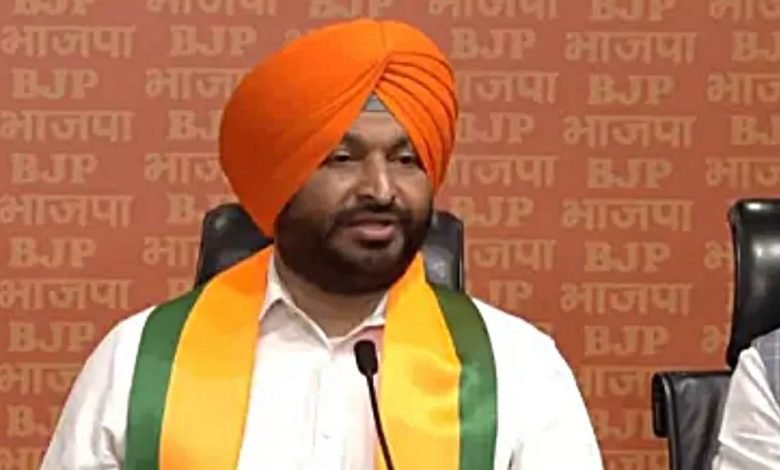 ਰਵਨੀਤ ਬਿੱਟੂ ਨੇ ਪੰਜਾਬ ਸਰਕਾਰ ਤੋਂ ‘ਵਾਰਿਸ ਪੰਜਾਬ ਦੇ’ ਗਰੁੱਪ ਨਾਲ ਜੁੜੇ ਖ਼ਾਲਿਸਤਾਨੀ ਤੱਤਾਂ ਨੂੰ ਤੁਰੰਤ ਗ੍ਰਿਫ਼ਤਾਰ ਕਰਨ ਦੀ ਕੀਤੀ ਮੰਗ