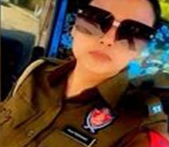 10 ਦਿਨਾਂ ਬਾਅਦ ਵੀ ਬਰਖ਼ਾਸਤ ਮਹਿਲਾ ਕਾਂਸਟੇਬਲ ਦੇ ਸਾਥੀ ਸੋਨੂੰ ਨੂੰ ਕਾਬੂ ਨਹੀਂ ਕਰ ਸਕੀ ਬਠਿੰਡਾ ਪੁਲਿਸ, ਹਰਿਆਣਾ ਤੇ ਦਿੱਲੀ ’ਚ ਕੀਤੀ ਜਾ ਚੁੱਕੀ ਹੈ ਛਾਪੇਮਾਰੀ