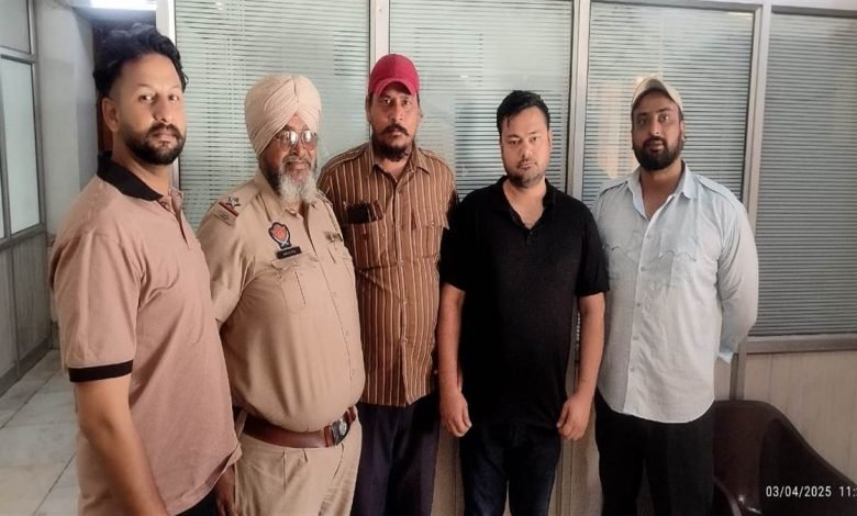 ਮਾਨਸਿਕ ਪਰੇਸ਼ਾਨ ਨੌਜਵਾਨ ਨੇ ਸ਼੍ਰੀ ਦੁਰਗਿਆਣਾ ਤੀਰਥ ਦੇ ਸਰੋਵਰ 'ਚ ਮਾਰੀ ਛਾਲ