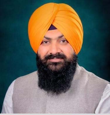 ਸੁਖਬੀਰ ਦੇ ਰੋਡ ਸ਼ੋਅ ਦਾ ਵਿਰੋਧ ਕਰਨ ’ਤੇ ਸਰਬਜੀਤ ਝਿੰਜਰ ਵੱਲੋਂ ਪਰਮਿੰਦਰ ਢੀਂਡਸਾ ’ਤੇ ਤਿੱਖਾ ਹਮਲਾ ਸੁਖਬੀਰ ਦੇ ਰੋਡ ਸ਼ੋਅ ਦਾ ਵਿਰੋਧ ਕਰਨ ’ਤੇ ਸਰਬਜੀਤ ਝਿੰਜਰ ਵੱਲੋਂ ਪਰਮਿੰਦਰ ਢੀਂਡਸਾ ’ਤੇ ਤਿੱਖਾ ਹਮਲਾ