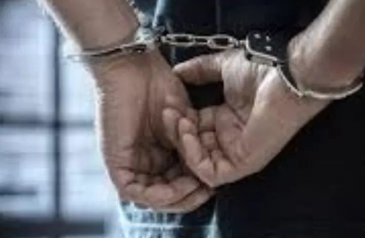 ਲਾਇਸੈਂਸ ਤੇ ਆਰਸੀ ਬਣਾਉਣ ਵਾਲਾ ਏਜੰਟ ਪੁਲਿਸ ਅੜਿੱਕੇ, ਗਾਹਕਾਂ ਤੋਂ ਵਸੂਲਦਾ ਸੀ ਮੋਟੀ ਰਕਮ