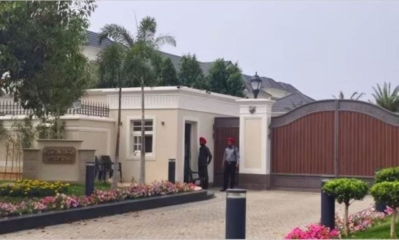 ਮੁਹਾਲੀ 'ਚ ਆਮ ਆਦਮੀ ਪਾਰਟੀ ਵਿਧਾਇਕ ਦੇ ਠਿਕਾਣਿਆਂ 'ਤੇ ED ਦੀ ਛਾਪੇਮਾਰੀ, ਪਰਿਵਾਰਕ ਮੈਂਬਰਾਂ ਤੋਂ ਪੁੱਛਗਿੱਛ ਜਾਰੀ