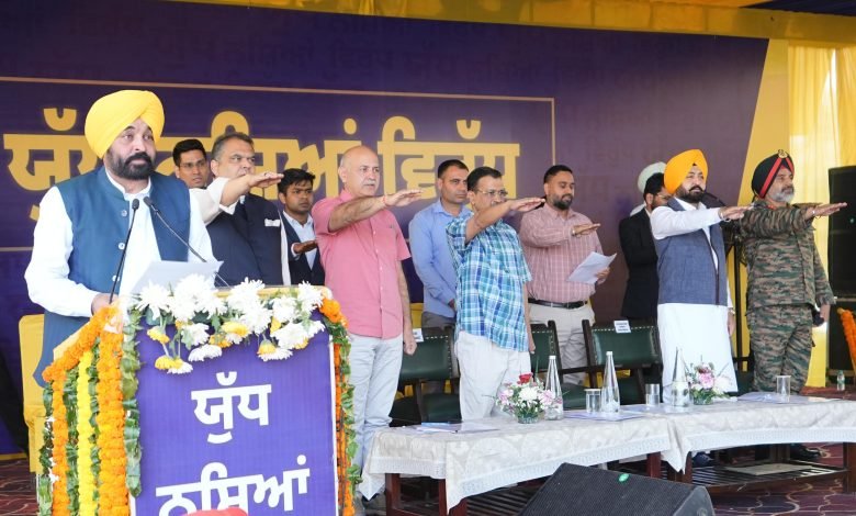 ਜਦੋਂ ਤੱਕ ਪੰਜਾਬ ’ਚੋਂ ਨਸ਼ਿਆਂ ਦਾ ਨਾਮੋ-ਨਿਸ਼ਾਨ ਨਹੀਂ ਮਿਟ ਜਾਂਦਾ, ਉਦੋਂ ਤੱਕ ਚੈਨ ਨਾਲ ਨਾ ਬੈਠੋ-ਕੇਜਰੀਵਾਲ ਵੱਲੋਂ ਨੌਜਵਾਨਾਂ ਨੂੰ ਅਪੀਲ