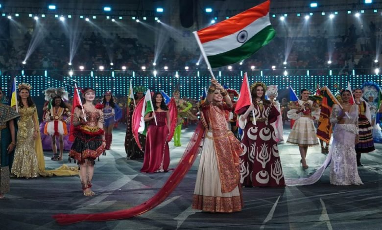 ਹੈਦਰਾਬਾਦ ’ਚ Miss World 2025 ਦਾ ਸ਼ਾਨਦਾਰ ਆਗ਼ਾਜ਼, ਰੰਗ-ਬਿਰੰਗੀਆਂ ਸੱਭਿਆਚਾਰਕ ਪੇਸ਼ਕਾਰੀਆਂ ਨਾਲ 110 ਪ੍ਰਤੀਯੋਗੀਆਂ ਨੇ ਲਿਆ ਹਿੱਸਾ ਹੈਦਰਾਬਾਦ ’ਚ Miss World 2025 ਦਾ ਸ਼ਾਨਦਾਰ ਆਗ਼ਾਜ਼, ਰੰਗ-ਬਿਰੰਗੀਆਂ ਸੱਭਿਆਚਾਰਕ ਪੇਸ਼ਕਾਰੀਆਂ ਨਾਲ 110 ਪ੍ਰਤੀਯੋਗੀਆਂ ਨੇ ਲਿਆ ਹਿੱਸਾ
