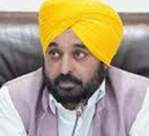 BBMB: ਹਰਜੋਤ ਬੈਂਸ ਨੇ AAP ਵਰਕਰਾਂ ਨਾਲ ਨੰਗਲ ਡੈਮ 'ਤੇ ਲਾਇਆ ਧਰਨਾ, CM Mann ਜਲਦ ਧਰਨੇ 'ਚ ਹੋਣਗੇ ਸ਼ਾਮਲ