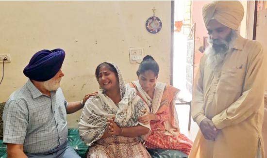 ਦੁਬਈ 'ਚ ਮਰੇ ਪ੍ਰਦੀਪ ਦੇ ਮਾਪਿਆਂ ਦਾ ਦੁੱਖ ਵੇਖ ਭਾਵੁਕ ਹੋਏ ਡਾ.ਉਬਰਾਏ