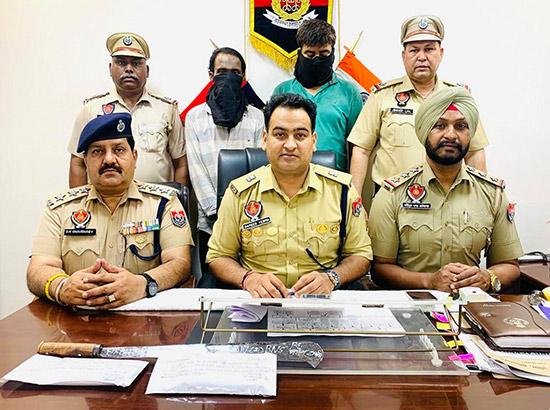 1 ਬਿਨਾ ਨੰਬਰੀ ਮੋਟਰਸਾਈਕਲ, 2 ਐਕਟਿਵਾ ਬਿਨਾ ਨੰਬਰੀ, ਚਾਰ ਵੱਖ-ਵੱਖ ਕੰਪਨੀਆਂ ਦੇ ਮੋਬਾਈਲ ਅਤੇ ਇੱਕ ਈ-ਰਿਕਸ਼ਾ ਬਿਨਾ ਨੰਬਰੀ ਸਮੇਤ ਦੋ ਸਨੈਚਰ ਕਾਬੂ 1 ਬਿਨਾ ਨੰਬਰੀ ਮੋਟਰਸਾਈਕਲ, 2 ਐਕਟਿਵਾ ਬਿਨਾ ਨੰਬਰੀ, ਚਾਰ ਵੱਖ-ਵੱਖ ਕੰਪਨੀਆਂ ਦੇ ਮੋਬਾਈਲ ਅਤੇ ਇੱਕ ਈ-ਰਿਕਸ਼ਾ ਬਿਨਾ ਨੰਬਰੀ ਸਮੇਤ ਦੋ ਸਨੈਚਰ ਕਾਬੂ