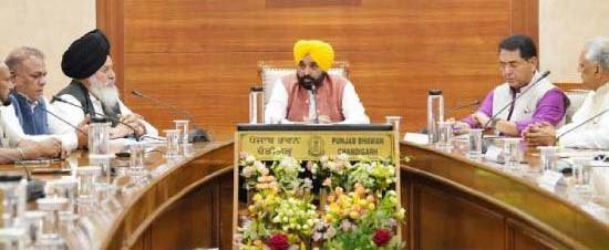 ਪਾਣੀਆਂ ਦੇ ਮੁੱਦੇ 'ਤੇ ਸਰਬ-ਪਾਰਟੀ ਮੀਟਿੰਗ, ਸਾਰੀਆਂ ਵਿਰੋਧੀ ਪਾਰਟੀਆਂ ਪਹੁੰਚੀਆਂ