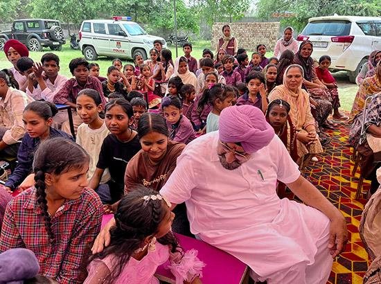 ਸੂਬੇ ਵਿੱਚ ਸਿੱਖਿਆ ਦੇ ਮਿਆਰ ਨੂੰ ਸੁਧਾਰਨ ਲਈ 'ਪੰਜਾਬ ਸਿੱਖਿਆ ਕ੍ਰਾਂਤੀ' ਕਾਰਗਰ ਸਾਬਿਤ ਹੋਈ: ਰੰਧਾਵਾ ਸੂਬੇ ਵਿੱਚ ਸਿੱਖਿਆ ਦੇ ਮਿਆਰ ਨੂੰ ਸੁਧਾਰਨ ਲਈ 'ਪੰਜਾਬ ਸਿੱਖਿਆ ਕ੍ਰਾਂਤੀ' ਕਾਰਗਰ ਸਾਬਿਤ ਹੋਈ: ਰੰਧਾਵਾ