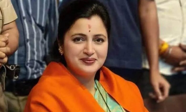 ਪਾਕਿਸਤਾਨ ਤੋਂ ਆਇਆ ਫੋਨ, ਸਾਬਕਾ MP ਨਵਨੀਤ ਰਾਣਾ ਨੂੰ ਮਿਲੀ ਜਾਨੋਂ ਮਾਰਨ ਦੀ ਧਮਕੀ ਪਾਕਿਸਤਾਨ ਤੋਂ ਆਇਆ ਫੋਨ, ਸਾਬਕਾ MP ਨਵਨੀਤ ਰਾਣਾ ਨੂੰ ਮਿਲੀ ਜਾਨੋਂ ਮਾਰਨ ਦੀ ਧਮਕੀ