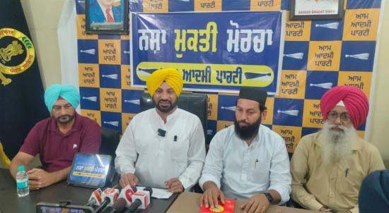 ਨਸ਼ਾ ਵਿਰੋਧੀ ਮੁਹਿੰਮ ਲਈ ਪਿੰਡ ਤੇ ਵਾਰਡ ਸੁਰੱਖਿਆ ਕਮੇਟੀਆਂ ਨੂੰ ਜਲਦ ਹੀ ਕੀਤਾ ਜਾਵੇਗਾ ਲਾਮਬੰਦ - ਨਸ਼ਾ ਮੁਕਤੀ ਮੋਰਚਾ ਨਸ਼ਾ ਵਿਰੋਧੀ ਮੁਹਿੰਮ ਲਈ ਪਿੰਡ ਤੇ ਵਾਰਡ ਸੁਰੱਖਿਆ ਕਮੇਟੀਆਂ ਨੂੰ ਜਲਦ ਹੀ ਕੀਤਾ ਜਾਵੇਗਾ ਲਾਮਬੰਦ - ਨਸ਼ਾ ਮੁਕਤੀ ਮੋਰਚਾ