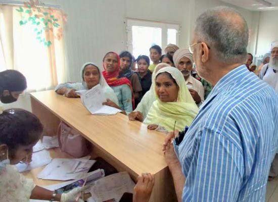 ਪੰਜਾਬ ਸਰਕਾਰ ਨੇ ਹਰ ਡਿਸਪੈਂਸਰੀ ਤੇ ਸਰਕਾਰੀ ਹਸਪਤਾਲ 'ਚ ਪਹੁੰਚਾਈ ਮਰੀਜ਼ਾਂ ਲਈ ਮੁਫ਼ਤ ਦਵਾਈ : ਡਾ. ਬਲਬੀਰ ਸਿੰਘ