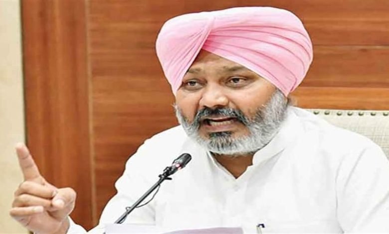 ਨਕਲੀ ਸ਼ਰਾਬ ਮਾਫੀਆ ਦਾ ਸਾਥ ਦੇਣ ਵਾਲੇ ਅਫਸਰਾਂ 'ਤੇ ਹੋਵੇਗੀ ਕਾਰਵਾਈ, ਵਿੱਤ ਮੰਤਰੀ ਚੀਮਾ ਨੇ ਜਾਰੀ ਕੀਤੇ ਸਖ਼ਤ ਹੁਕਮ