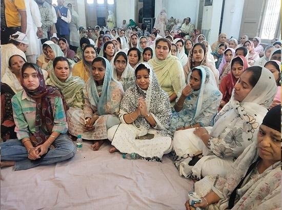 ਲੁਧਿਆਣਾ: ਮੇਅਰ ਦੇ ਮਾਤਾ ਸਰਬਜੀਤ ਕੌਰ ਦੇ ਭੋਗ ਅਤੇ ਅੰਤਿਮ ਅਰਦਾਸ ਵਿੱਚ ਹਰ ਵਰਗ ਦੇ ਲੋਕ ਹੋਏ ਸ਼ਾਮਲ