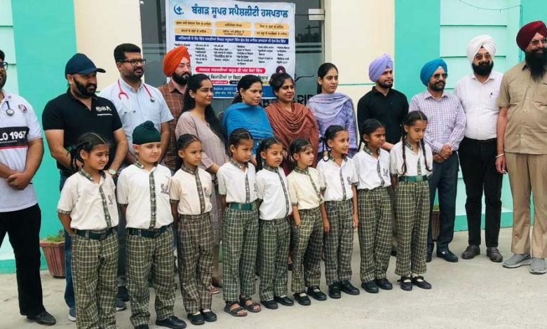 ਬਾਬਾ ਫਰੀਦ ਇੰਟਰਨੈਸ਼ਨਲ ਸਕੂਲ ਕੁੱਲਗੜੀ ਵਿੱਚ ਵਿਦਿਆਰਥੀਆਂ ਦੀ ਸਿਹਤ ਸੰਭਾਲ ਲਈ ਮੈਡੀਕਲ ਕੈਂਪ ਲਗਾਇਆ ਗਿਆ ਬਾਬਾ ਫਰੀਦ ਇੰਟਰਨੈਸ਼ਨਲ ਸਕੂਲ ਕੁੱਲਗੜੀ ਵਿੱਚ ਵਿਦਿਆਰਥੀਆਂ ਦੀ ਸਿਹਤ ਸੰਭਾਲ ਲਈ ਮੈਡੀਕਲ ਕੈਂਪ ਲਗਾਇਆ ਗਿਆ