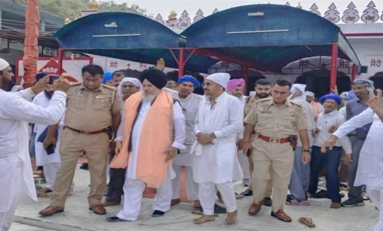 BSP ਨੇ ਸ੍ਰੀ ਚਰਨ ਛੋਹ ਗੰਗਾ ਸ੍ਰੀ ਖੁਰਾਲਗੜ੍ਹ ਸਾਹਿਬ ’ਚ ਨਤਮਸਤਕ ਹੋ ਕੇ ਪੰਜਾਬ ਸਰਕਾਰ ਖ਼ਿਲਾਫ਼ ਕੀਤੀ ਸੰਘਰਸ਼ ਦੀ ਸ਼ੁਰੂਆਤ