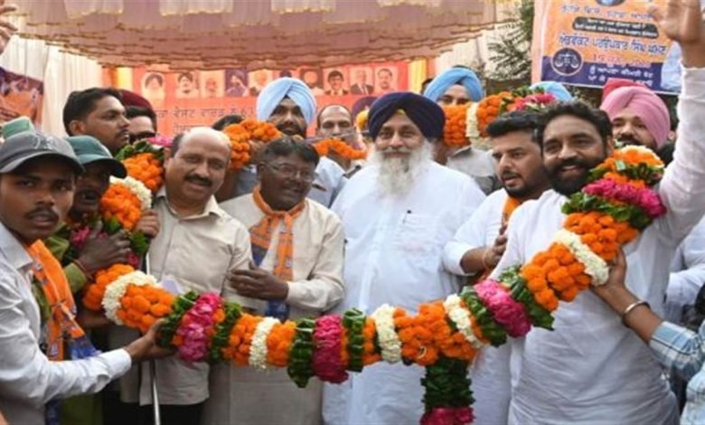 'ਮੁੱਖ ਮੰਤਰੀ ਮਾਨ ਦਾ ਡੋਪ ਟੈਸਟ ਕਰਵਾਓ, ਮੈਂ ਤਾਂ ਅੰਮ੍ਰਿਧਾਰੀ ਤੇ ਗੁਰਸਿੱਖ ਹਾਂ' ਲੁਧਿਆਣਾ 'ਚ ਚੋਣ ਪ੍ਰਚਾਰ ਦੌਰਾਨ ਬੋਲੇ ਸੁਖਬੀਰ ਬਾਦਲ