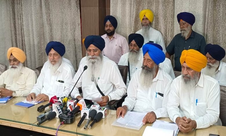 ਜਥੇਦਾਰ ਦੀ ਨਿਯੁਕਤੀ ਨੂੰ ਲੈ ਕੇ ਗਠਤ ਹੋਵੇਗੀ ਸਬ-ਕਮੇਟੀ, ਅੰਤ੍ਰਿੰਗ ਕਮੇਟੀ ਦੀ ਇਕੱਤਰਤਾ 'ਚ ਲਿਆ ਗਿਆ ਫੈਸਲਾ ਜਥੇਦਾਰ ਦੀ ਨਿਯੁਕਤੀ ਨੂੰ ਲੈ ਕੇ ਗਠਤ ਹੋਵੇਗੀ ਸਬ-ਕਮੇਟੀ, ਅੰਤ੍ਰਿੰਗ ਕਮੇਟੀ ਦੀ ਇਕੱਤਰਤਾ 'ਚ ਲਿਆ ਗਿਆ ਫੈਸਲਾ