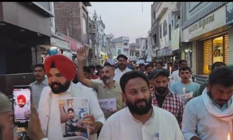 ਜਸ਼ਨ ਬਾਵਾ ਵੱਲੋਂ ਖੁਦ ਨੂੰ ਗੋਲੀ ਮਾਰ ਕੇ ਕੀਤੀ ਗਈ ਆਤਮ ਹੱਤਿਆ ਨੂੰ ਸਿਆਸੀ ਕਤਲ ਜਸ਼ਨ ਬਾਵਾ ਵੱਲੋਂ ਖੁਦ ਨੂੰ ਗੋਲੀ ਮਾਰ ਕੇ ਕੀਤੀ ਗਈ ਆਤਮ ਹੱਤਿਆ ਨੂੰ ਸਿਆਸੀ ਕਤਲ