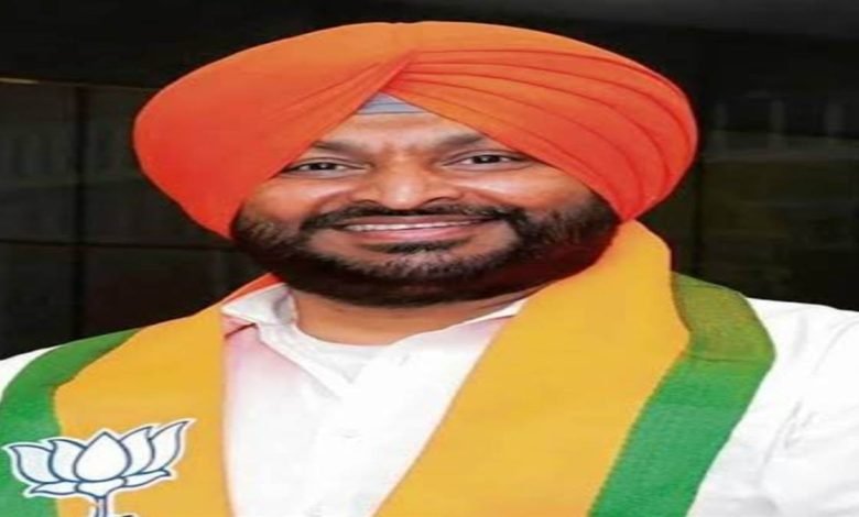 2 ਨਵੀਆਂ ਰੇਲ ਗੱਡੀਆਂ ਦੇ ਚੱਲਣ ਨਾਲ ਅਧਿਆਤਮਕ ਕੇਂਦਰਾਂ ਵਿਚਕਾਰ ਸੰਪਰਕ ਹੋਵੇਗਾ ਮਜਬੂਤ- ਰਵਨੀਤ ਬਿੱਟੂ