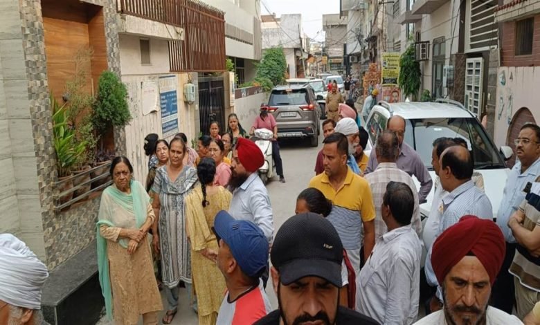 ਸ਼ੱਕੀ ਹਾਲਾਤ 'ਚ ਔਰਤ ਦਾ ਕਤਲ, ਇਲਾਕੇ 'ਚ ਫੈਲੀ ਸਨਸਨੀ