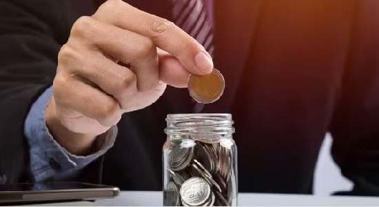 FD ਰੱਖਣ ਵਾਲਿਆਂ ਨੂੰ ਵੱਡਾ ਝਟਕਾ! ਅਚਾਨਕ ਘਟੀਆਂ ਵਿਆਜ ਦਰਾਂ