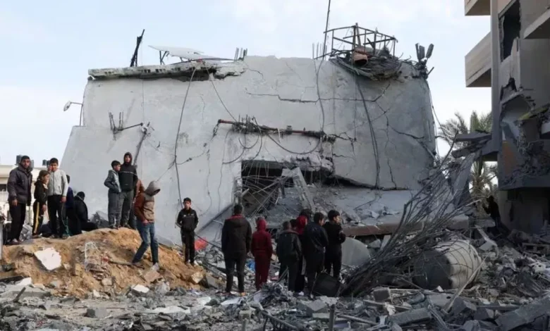 ਗਾਜ਼ਾ ’ਚ ਅਨਾਜ ਲੈਣ ਲਈ ਇਕੱਠੀ ਹੋਈ ਭੀੜ 'ਤੇ ਇਜ਼ਰਾਈਲੀ ਟੈਂਕਾਂ ਨੇ ਗੋਲੇ ਵ੍ਹਰਾਏ, 51 ਦੀ ਮੌਤ; 200 ਜ਼ਖਮੀ ਗਾਜ਼ਾ ’ਚ ਅਨਾਜ ਲੈਣ ਲਈ ਇਕੱਠੀ ਹੋਈ ਭੀੜ 'ਤੇ ਇਜ਼ਰਾਈਲੀ ਟੈਂਕਾਂ ਨੇ ਗੋਲੇ ਵ੍ਹਰਾਏ, 51 ਦੀ ਮੌਤ; 200 ਜ਼ਖਮੀ