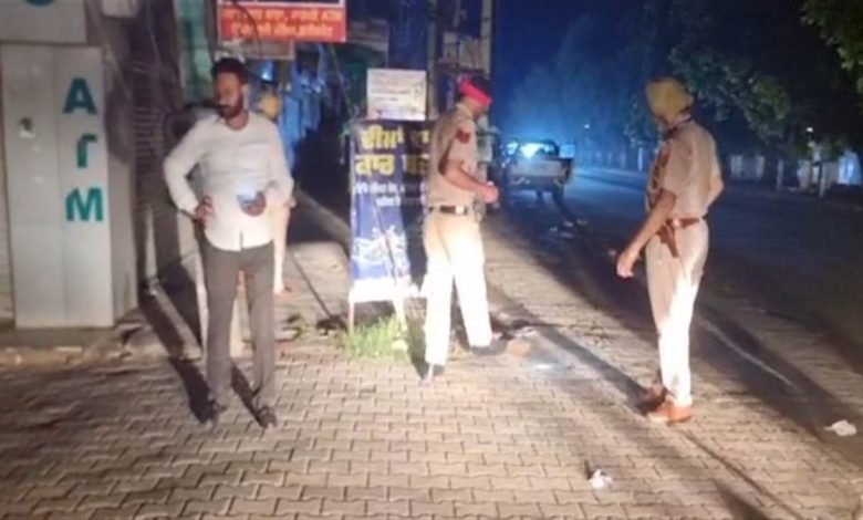 ਫਰੀਦਕੋਟ 'ਚ ਦੇਰ ਰਾਤ ਥਾਣਾ ਸਦਰ ਨਜ਼ਦੀਕ ਚੱਲੀਆਂ ਗੋਲੀਆਂ, ਦੋ ਧੜਿਆਂ ਦੀ ਆਪਸੀ ਰੰਜਿਸ਼ ਦਾ ਸੀ ਮਾਮਲਾ