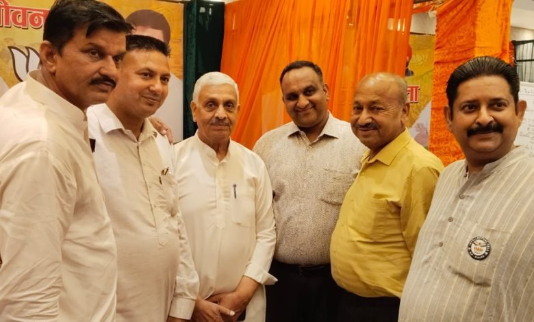 ਸ੍ਰੀ ਗੋਬਿੰਦ ਰਾਮ ਅਗਰਵਾਲ ਨੇ ਭਾਜਪਾ ਉਮੀਦਵਾਰ ਜੀਵਨ ਗੁਪਤਾ ਦੇ ਹੱਕ ’ਚ ਕੀਤਾ ਚੋਣ ਪ੍ਰਚਾਰ