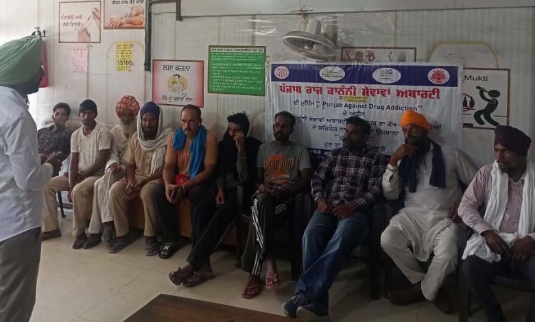 ਜ਼ਿਲ੍ਹਾ ਕਾਨੂੰਨੀ ਸੇਵਾਵਾਂ ਅਥਾਰਟੀ, ਫਿਰੋਜ਼ਪੁਰ ਵੱਲੋਂ ਅੰਤਰਰਾਸ਼ਟਰੀ ਦਿਵਸ ਨਸ਼ੇ ਦੀ ਵਿਆਪਕਤਾ ਅਤੇ ਗੈਰ ਕਾਨੂੰਨੀ ਕਾਰੋਬਾਰ ਵਿਰੁੱਧ ਮੌਕੇ ਲਗਾਏ ਜਾਗਰੂਕਤਾ ਕੈਂਪ