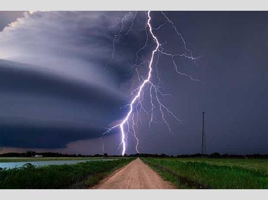 ਮੌਸਮ ਵਿਭਾਗ ਵੱਲੋਂ ਪੰਜਾਬ ਦੇ 9 ਜ਼ਿਲ੍ਹਿਆਂ ਚ ਭਾਰੀ ਮੀਂਹ ਦਾ ਅਲਰਟ