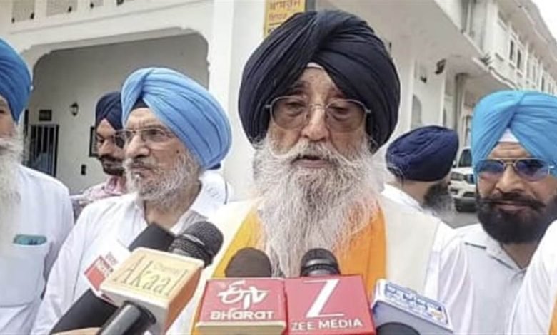 ਸੁਖਬੀਰ ਬਾਦਲ 'ਤੇ ਕਾਰਵਾਈ ਦਾ ਪਟਨਾ ਸਾਹਿਬ ਦੇ ਪੰਜ ਪਿਆਰਿਆਂ ਨੂੰ ਨਹੀਂ ਅਧਿਕਾਰ-ਸਿਮਰਨਜੀਤ ਸਿੰਘ ਮਾਨ