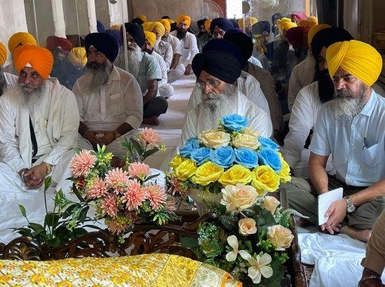 ਸ੍ਰੀ ਅਕਾਲ ਤਖ਼ਤ ਸਾਹਿਬ ਵਿਖੇ ਸ਼ਰਧਾ ਨਾਲ ਮਨਾਇਆ ਮੀਰੀ ਪੀਰੀ ਦਿਵਸ, ਐਡਵੋਕੇਟ ਧਾਮੀ ਨੇ ਸੰਗਤ ਨੂੰ ਦਿੱਤੀ ਵਧਾਈ ਸ੍ਰੀ ਅਕਾਲ ਤਖ਼ਤ ਸਾਹਿਬ ਵਿਖੇ ਸ਼ਰਧਾ ਨਾਲ ਮਨਾਇਆ ਮੀਰੀ ਪੀਰੀ ਦਿਵਸ, ਐਡਵੋਕੇਟ ਧਾਮੀ ਨੇ ਸੰਗਤ ਨੂੰ ਦਿੱਤੀ ਵਧਾਈ