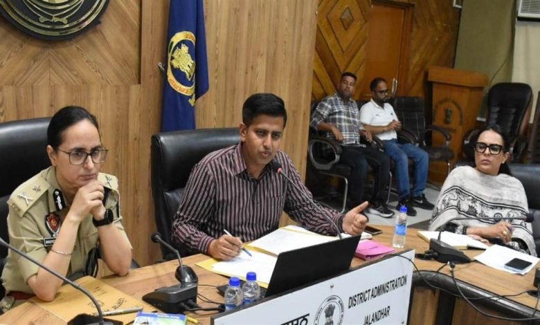 ਪਰਾਲੀ ਸਾੜਨ ਦੀਆਂ ਘਟਨਾਵਾਂ ਰੋਕਣ ਲਈ ਪਿੰਡ ਪੱਧਰੀ ਬਣੇਗੀ ਟਾਸਕ ਫੋਰਸ : ਡੀਸੀ