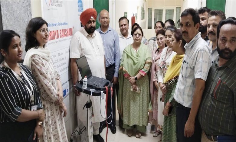 ਵਿਧਾਇਕ ਭੁੱਲਰ ਵੱਲੋਂ ਬਾਲ ਰੋਗ ਕਾਰਡੀਅਕ ਮਸ਼ੀਨ ਦਾ ਉਦਘਾਟਨ ਵਿਧਾਇਕ ਭੁੱਲਰ ਵੱਲੋਂ ਬਾਲ ਰੋਗ ਕਾਰਡੀਅਕ ਮਸ਼ੀਨ ਦਾ ਉਦਘਾਟਨ