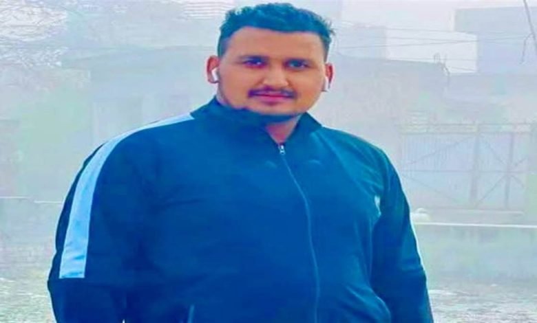 ਚੂਰ-ਚੂਰ ਹੋਏ ਬਜ਼ੁਰਗ ਮਾਪਿਆਂ ਦੇ ਸੁਪਨੇ ! ਦੁਬਈ ਤੋਂ 30 ਸਾਲਾ ਗੁਰਜੰਟ ਦਾ ਮ੍ਰਿਤਕ ਸਰੀਰ ਪੰਜਾਬ ਪੁੱਜਾ ਚੂਰ-ਚੂਰ ਹੋਏ ਬਜ਼ੁਰਗ ਮਾਪਿਆਂ ਦੇ ਸੁਪਨੇ ! ਦੁਬਈ ਤੋਂ 30 ਸਾਲਾ ਗੁਰਜੰਟ ਦਾ ਮ੍ਰਿਤਕ ਸਰੀਰ ਪੰਜਾਬ ਪੁੱਜਾ