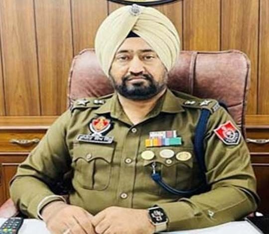 ਫਿਰੋਜ਼ਪੁਰ ਪੁਲਿਸ ਨੂੰ ਮਿਲੀ ਵੱਡੀ ਕਾਮਯਾਬੀ, 15 ਕਿਲੋ ਤੋਂ ਵੱਧ ਹੈਰੋਇਨ ਸਮੇਤ ਇੱਕ ਤਸਕਰ ਕਾਬੂ