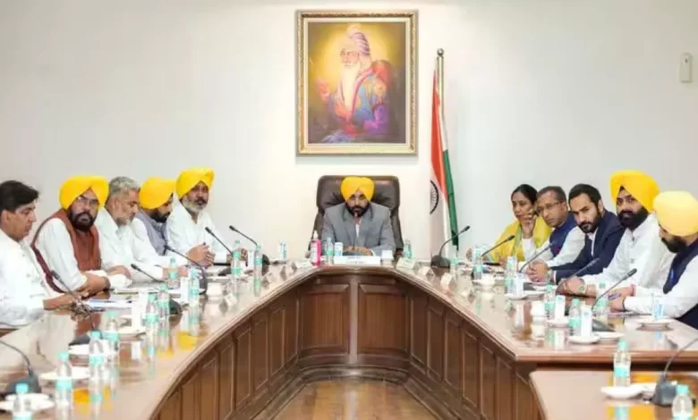 ਪੰਜਾਬ ਵਿਧਾਨ ਸਭਾ 'ਚ ਬੇਅਦਬੀ ਖਿਲਾਫ਼ ਬਿੱਲ 'ਤੇ ਵੱਡੀ ਚਰਚਾ ਪੰਜਾਬ ਵਿਧਾਨ ਸਭਾ 'ਚ ਬੇਅਦਬੀ ਖਿਲਾਫ਼ ਬਿੱਲ 'ਤੇ ਵੱਡੀ ਚਰਚਾ