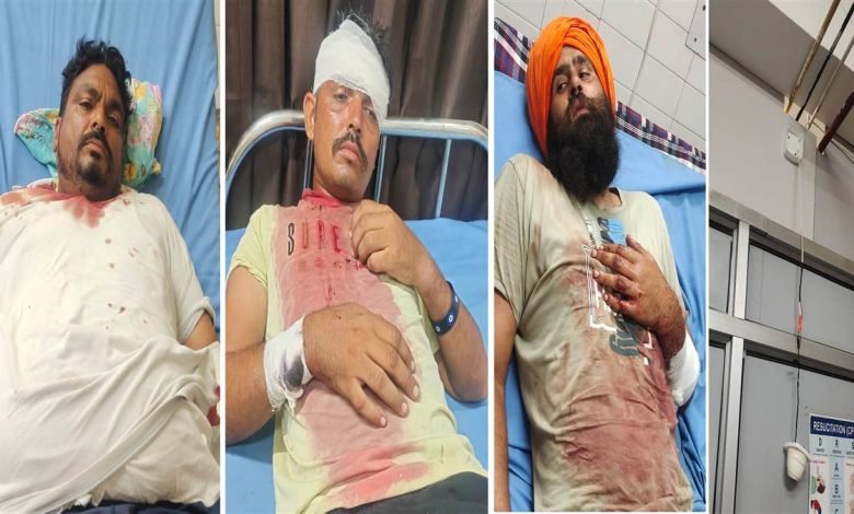 ਦੋ ਧੜਿਆਂ ਦੇ ਝਗੜੇ ’ਚ ਦੋ ਨੂੰ ਲੱਗੀ ਗੋਲ਼ੀ, ਪੰਜ ਗੰਭੀਰ ਜ਼ਖ਼ਮੀ ਦੋ ਧੜਿਆਂ ਦੇ ਝਗੜੇ ’ਚ ਦੋ ਨੂੰ ਲੱਗੀ ਗੋਲ਼ੀ, ਪੰਜ ਗੰਭੀਰ ਜ਼ਖ਼ਮੀ