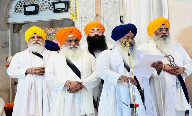 ਅਕਾਲ ਤਖ਼ਤ ਤੇ ਪਟਨਾ ਸਾਹਿਬ ਵਿਚਾਲੇ ਵਧਿਆ ਵਿਵਾਦ, ਜਥੇਦਾਰ ਗੜਗੱਜ ਤੇ ਟੇਕ ਸਿੰਘ ਤਨਖ਼ਾਹੀਆ ਕਰਾਰ