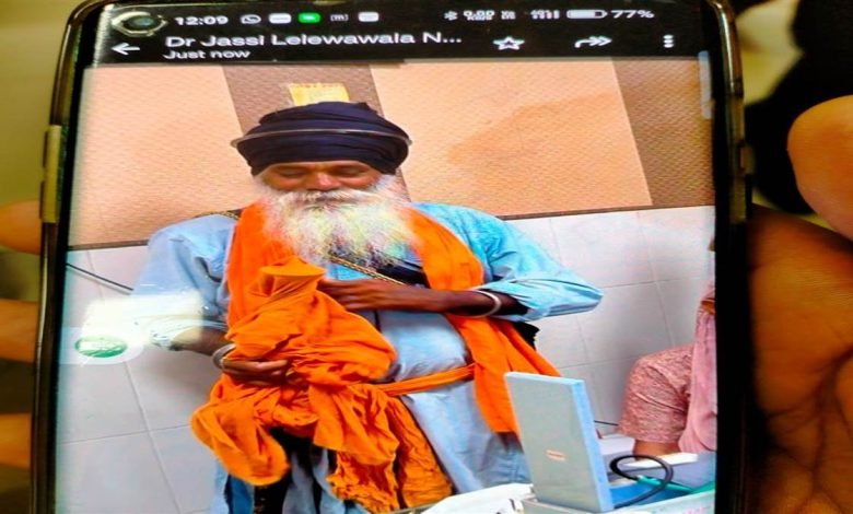 ਨਿਹੰਗ ਸਿੰਘ ਨੇ ਹਸਪਤਾਲ ਦੇ ਕੰਪਿਊਟਰ ਆਪ੍ਰੇਟਰ ਦਾ ਕਿਰਪਾਨ ਨਾਲ ਹੱਥ ਨਾਲ ਵੱਢਿਆ