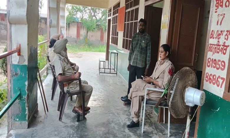 ਫਰੀਦਕੋਟ ਦੇ ਕੁਝ ਪਿੰਡਾਂ 'ਚ ਪੰਚਾਂ ਲਈ ਵੋਟਿੰਗ ਸ਼ੁਰੂ, ਸ਼ਾਮ ਨੂੰ ਐਲਾਨੇ ਜਾਣਗੇ ਨਤੀਜੇ